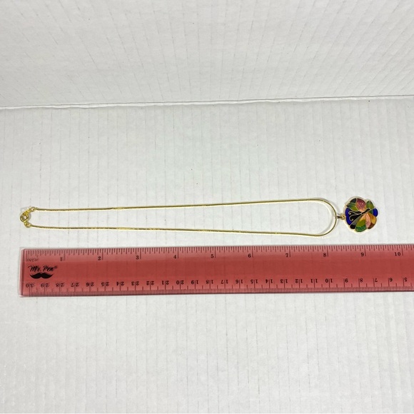 Cloisonné Butterfly Pendant On Gold Tone Chain Necklace - Picture 5 of 5